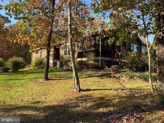 Foto del edificio - 3104 Hampshire Grade Rd