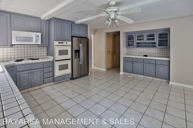 Building Photo - 4 br, 3 bath House - 5326 Westbury Court