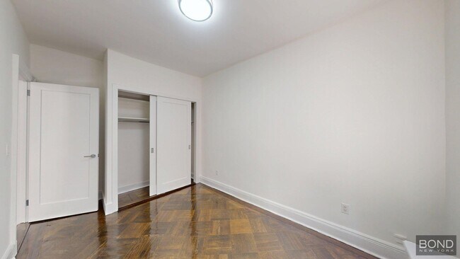 Foto del edificio - 24 E 80th St