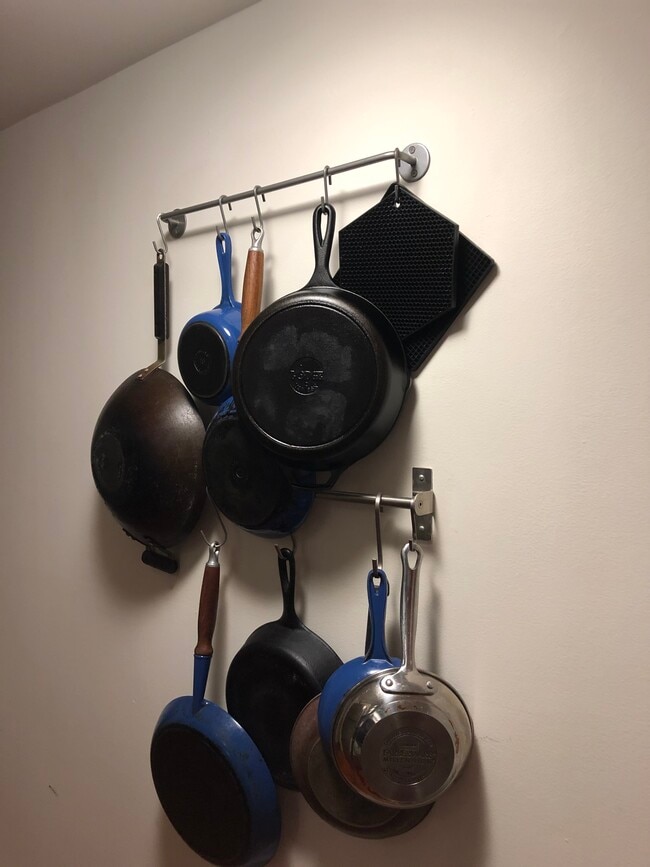 Kitchen - 134 13th St SE