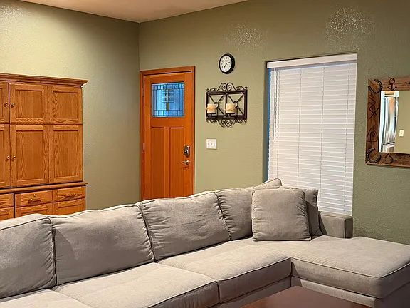 Building Photo - "Charming 3-Bed Oasis with 7 Bathrooms on Bourbon St, Pollock Pines!"