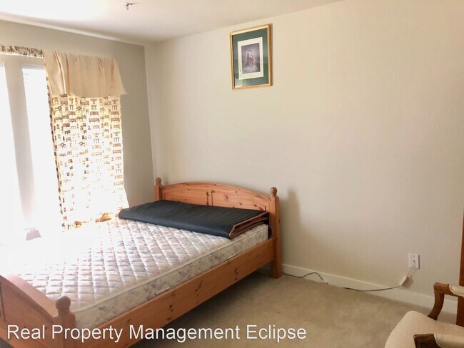 Building Photo - 2 br, 2 bath House - 10523 221st Ln NE #204