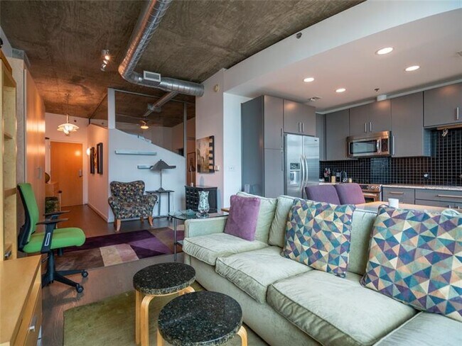 Foto del edificio - 923 Peachtree St NE