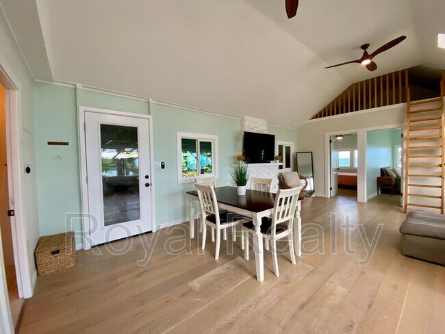Building Photo - 51-680-680 Kamehameha Hwy