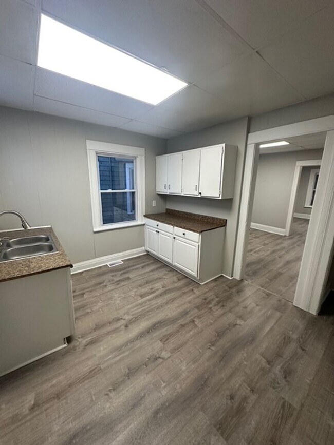 Foto del edificio - 142-144 Bowman St