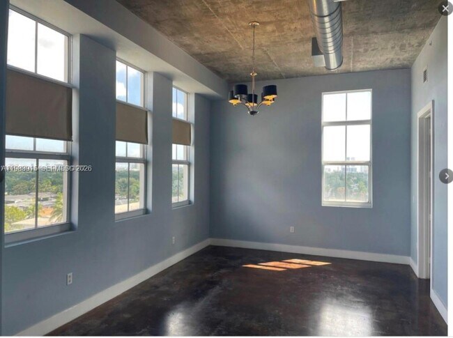 Foto del edificio - 1791 NE Miami Gardens Dr