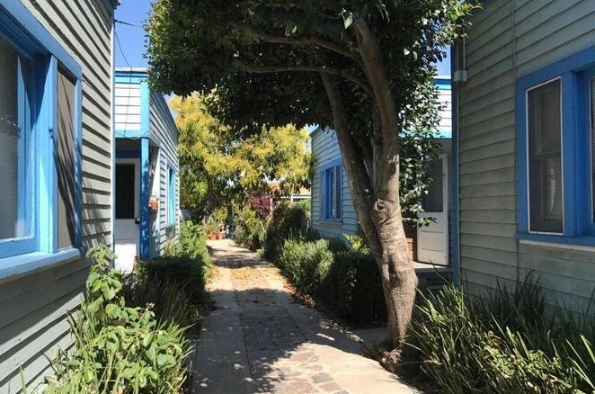 Foto del edificio - 221 E Haley St