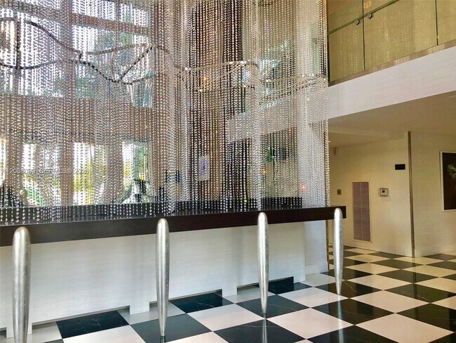 Foto del edificio - 1800 N Bayshore Dr