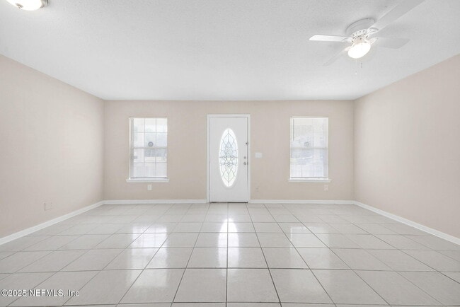 Building Photo - 788 Spearing St