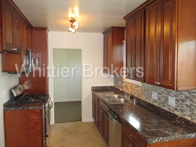 Primary Photo - 10901 Scott Ave