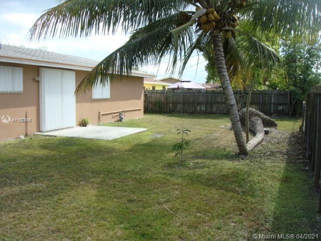 Building Photo - 20540 SW 117th Ave