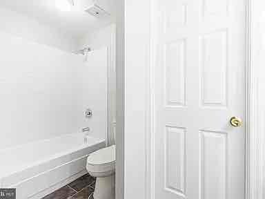 Foto del edificio - 5460 Endicott Ln