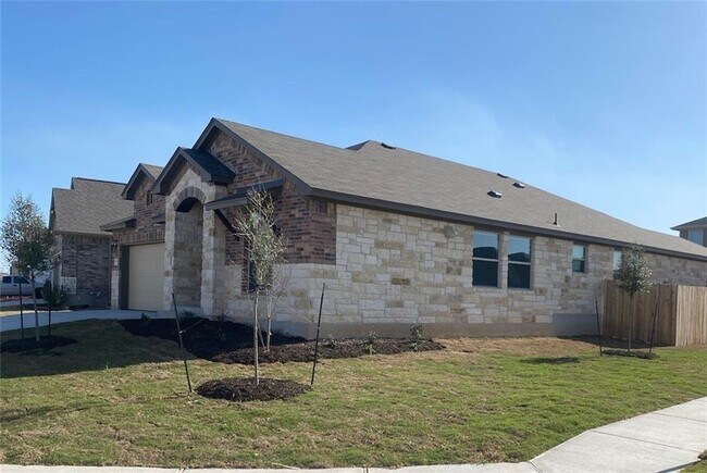 Building Photo - 425 Blue Oak Blvd