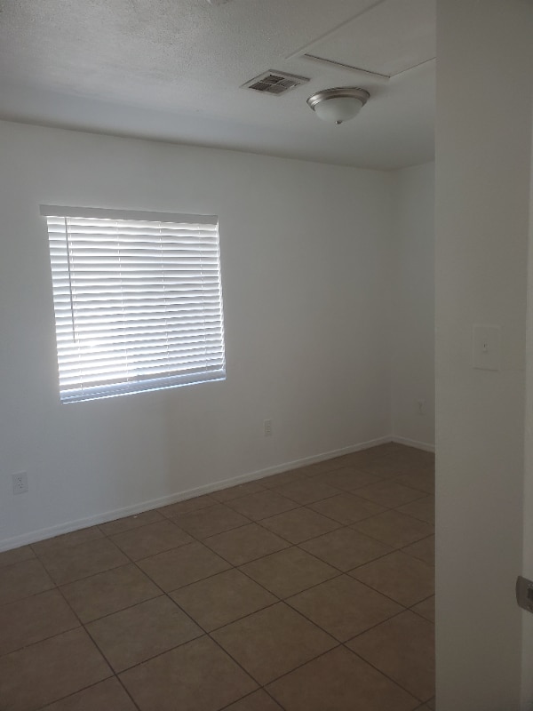 Photo - 2504 E Mobile Ln Apartment