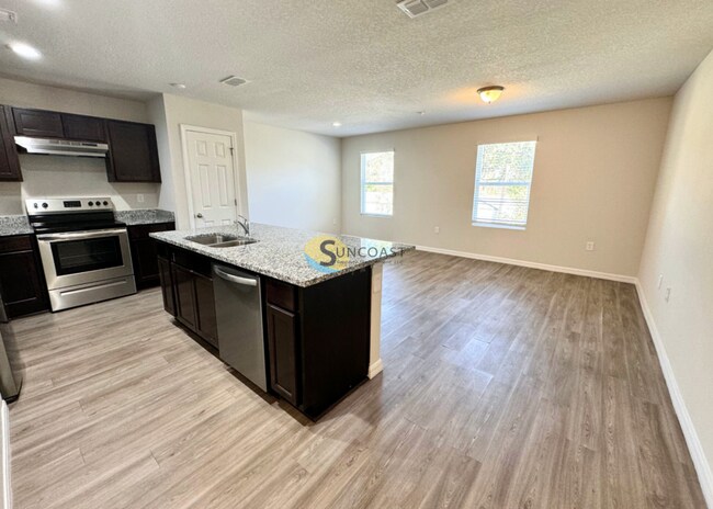 Foto del edificio - 6541 Sweetbay Ln