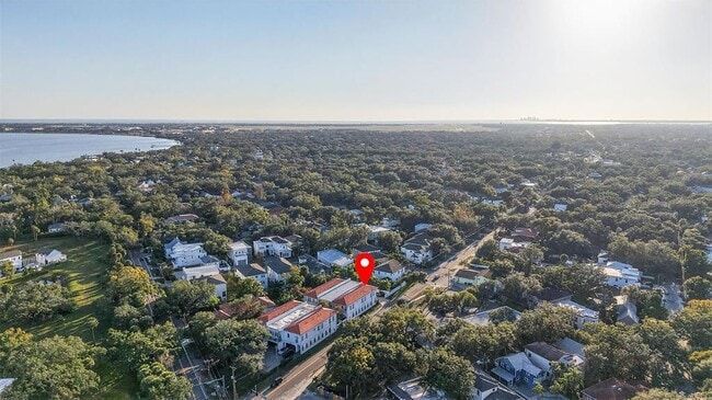 Building Photo - 5601 Bayshore Blvd