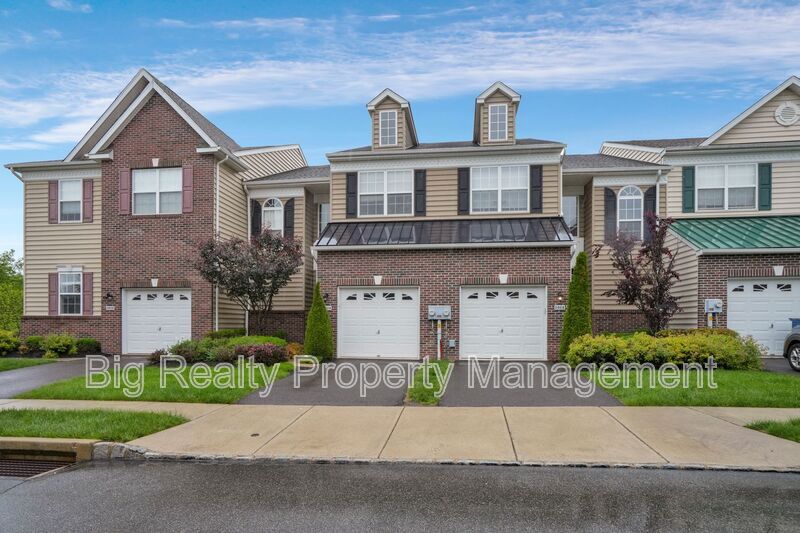 Primary Photo - 2024 Morgan Hill Dr