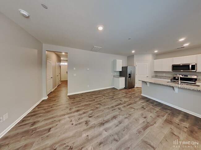 Foto del edificio - 9216 War Eagles Way