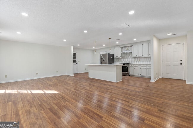 Building Photo - 2095 Uniwattee Trail SE