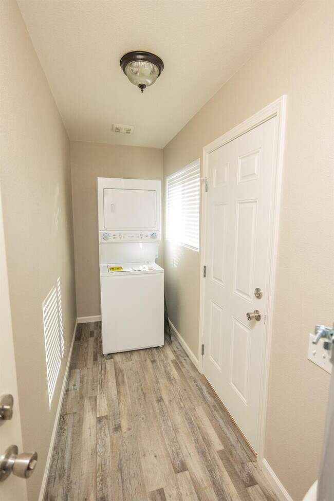 Foto del edificio - 2 Bed / 1 Bath – 924 Sq. Ft.