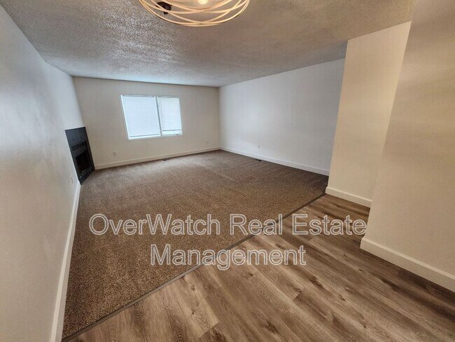 Foto del edificio - 7311 Woburn Cir