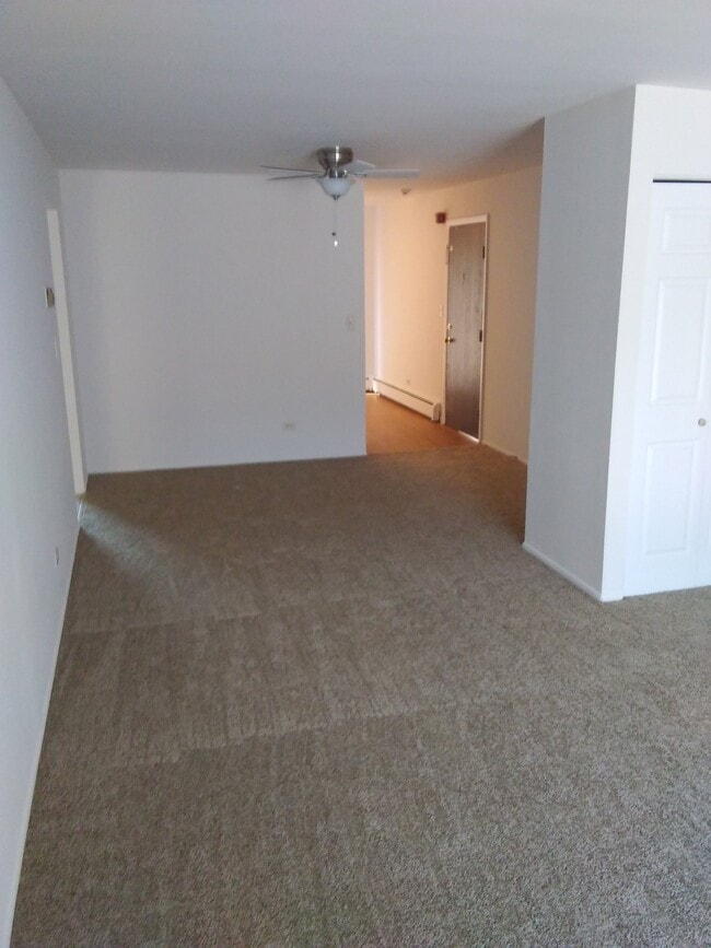 Building Photo - 538 Creekwood Ct
