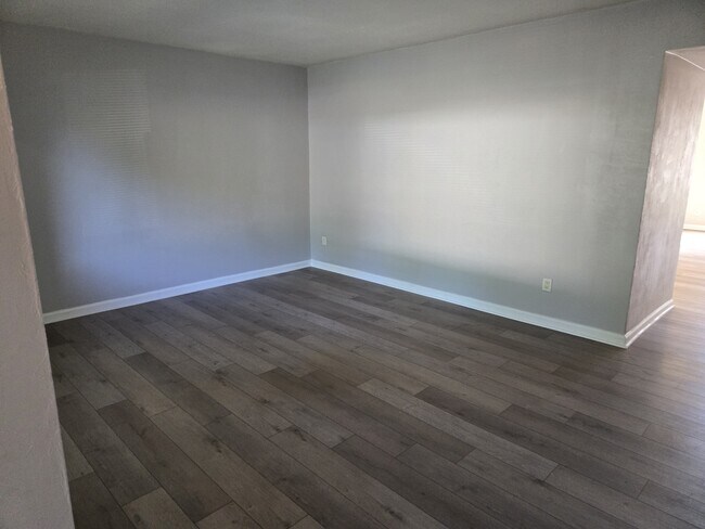 Foto del edificio - 606 Redkirk Ln