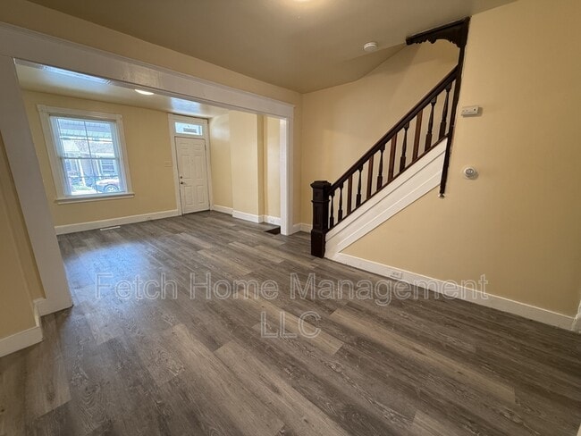 Building Photo - 830 Prangley Ave