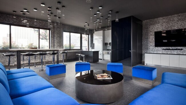 Foto del edificio - 500 W 56th St