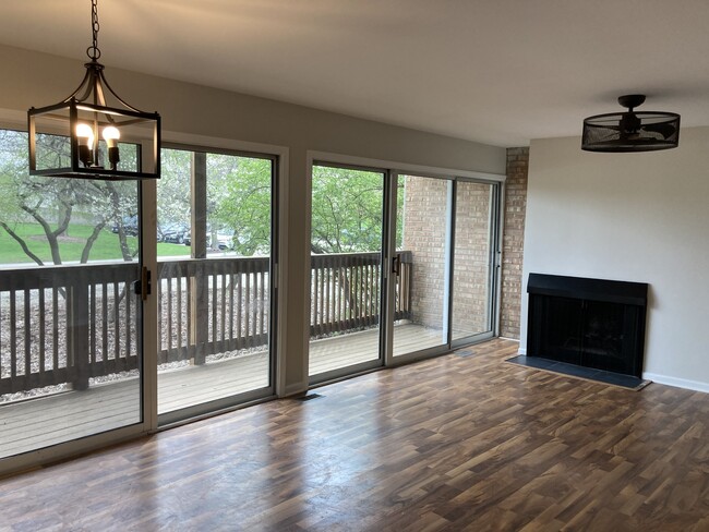 Building Photo - 5854 Forest View Rd