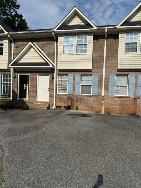 Building Photo - 170 Victoria Ct