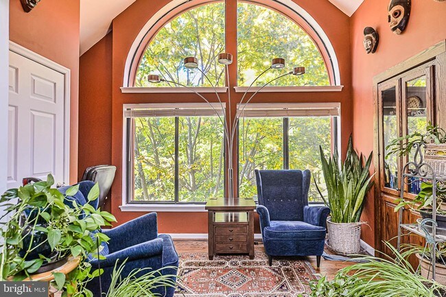Foto del edificio - 2813 Lee Oaks Ct
