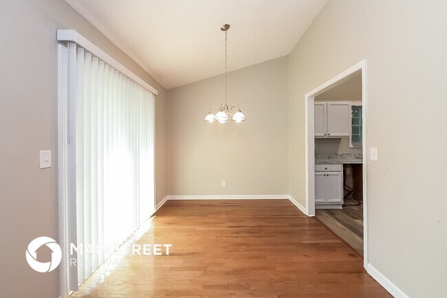 Building Photo - 8443 Cedar Creek Ridge