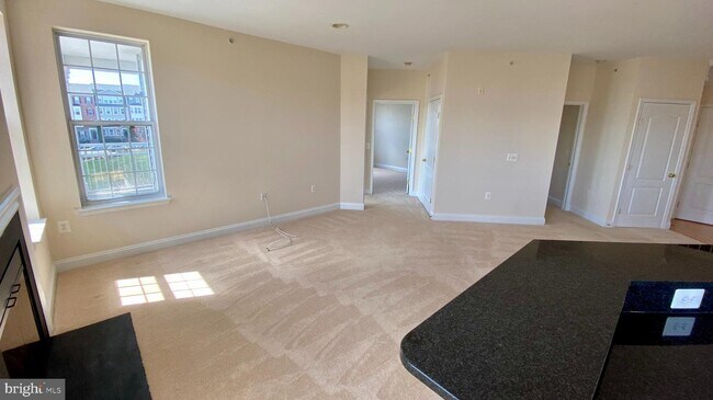 Building Photo - 12901 Clarks Crossing Dr