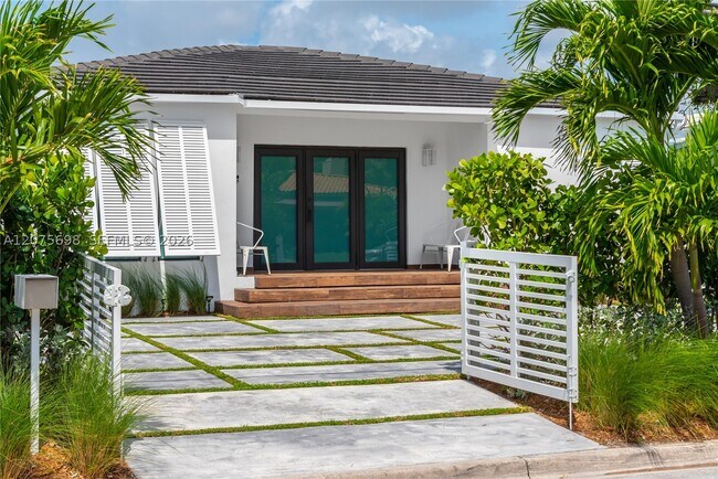 Foto del edificio - 8834 Abbott Ave