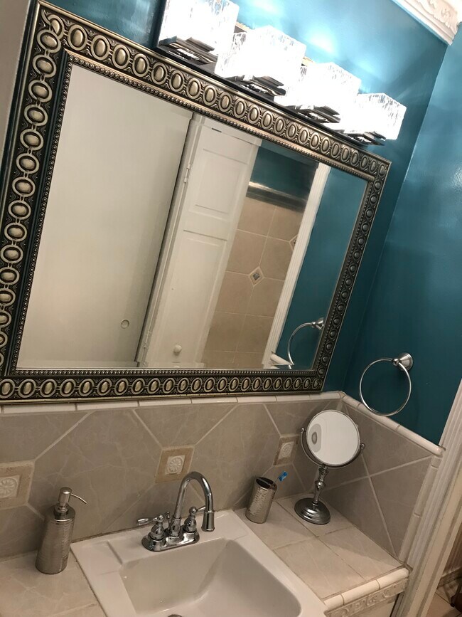 Foto del edificio - 960 Larrabee St