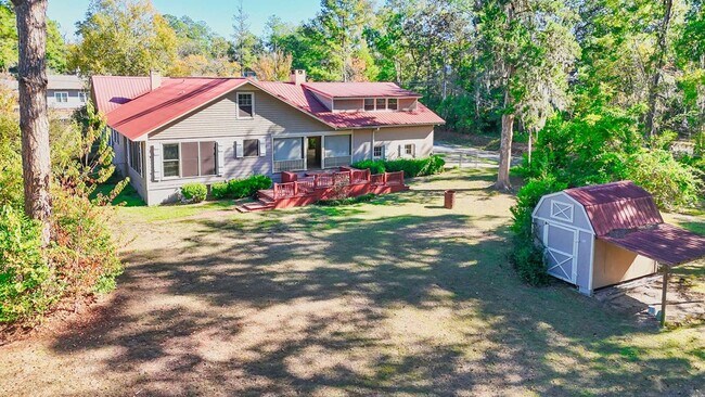 Foto del edificio - 1002 N Madison St