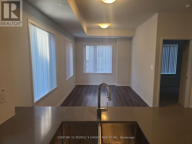 Photo du bâtiment - 151 Honeycrisp Cres