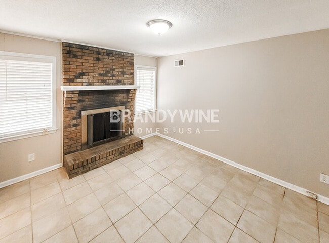 Building Photo - 3319 Shuster Cove