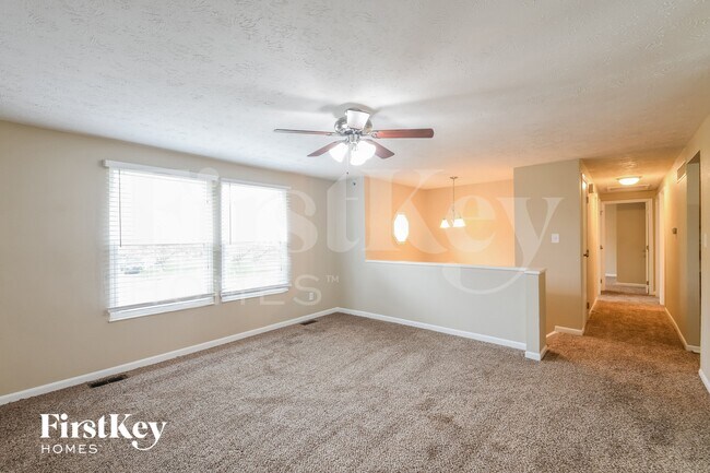 Building Photo - 639 Shady Creek Ct