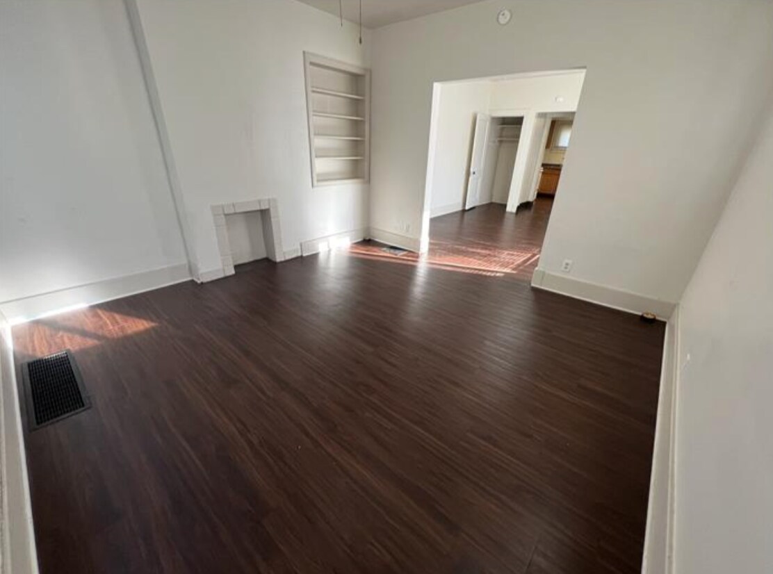 Foto principal - 18 Redwood Ave
