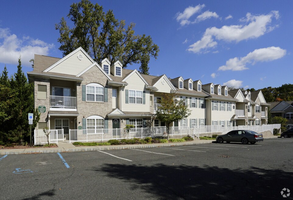 Fair Lawn Promenade Rentals Fair Lawn, NJ
