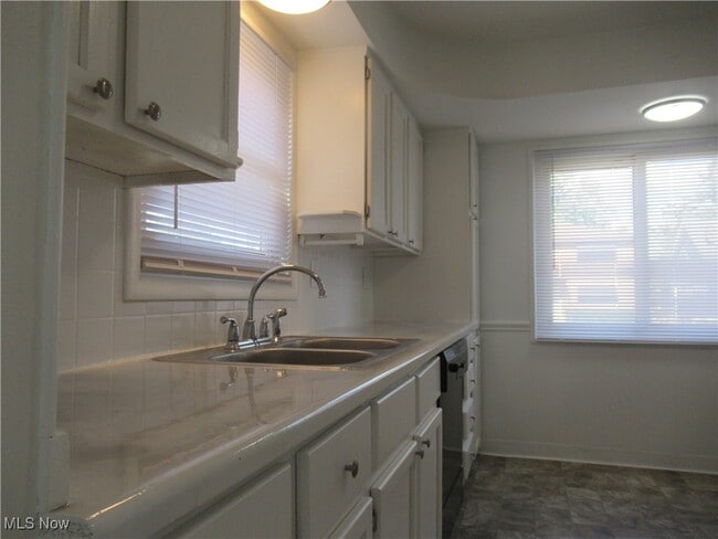 Building Photo - 8005 Bremen Ave