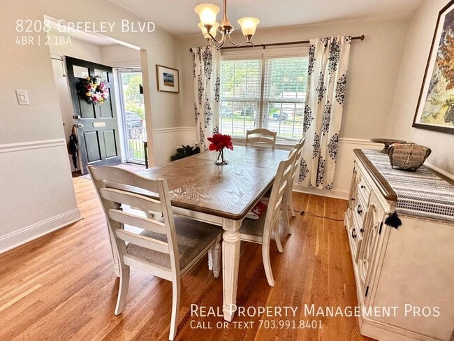 Building Photo - COMING SOON!  Rarely available -4BD / 2.5B...
