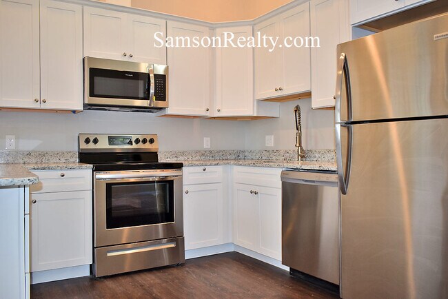 Building Photo - 185 Washington Rd