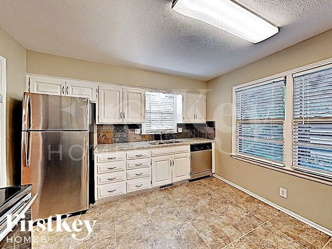 Foto del edificio - 3908 S Summit Ridge Dr