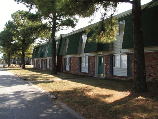 Photo - 2718 Claudette Rd Apartment