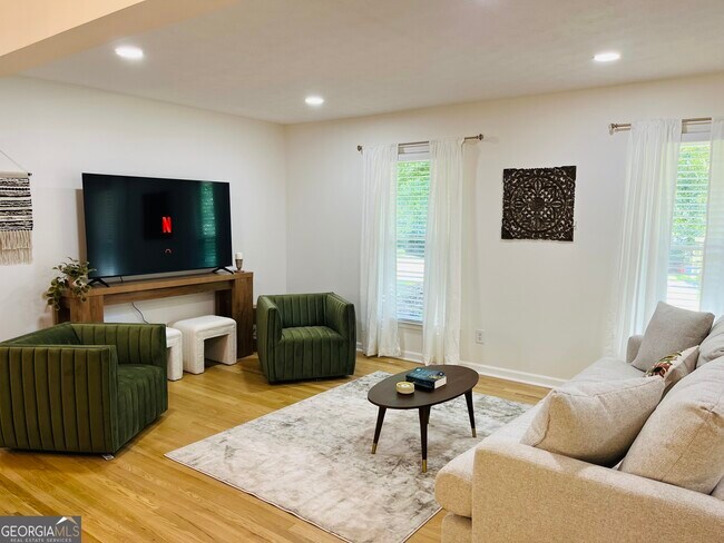 Foto del edificio - 2720 Princeton Ln