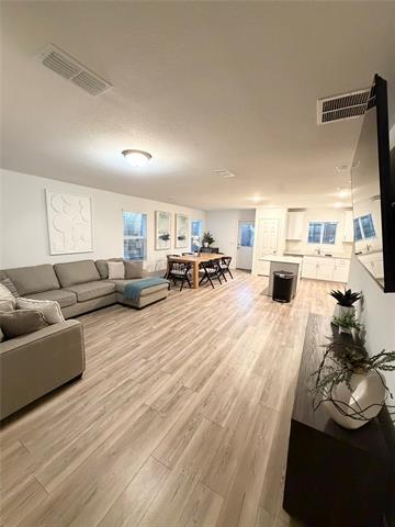 Building Photo - 1129 Clear Dusk Ln