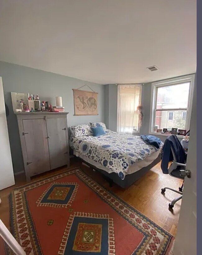 Foto del edificio - 1421 Columbia Rd NW